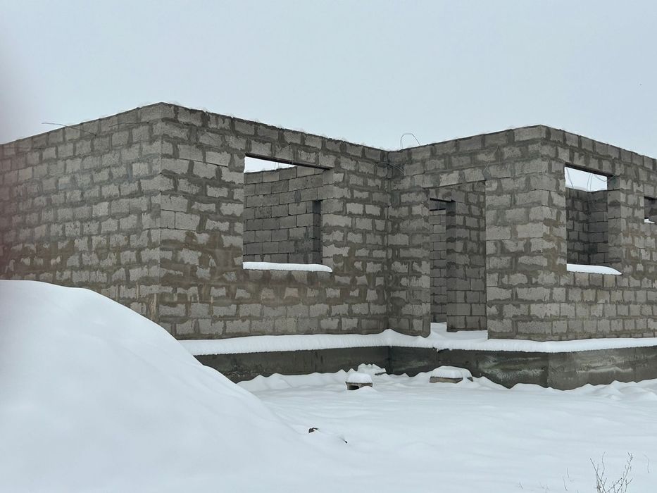 Продам дом не достроени