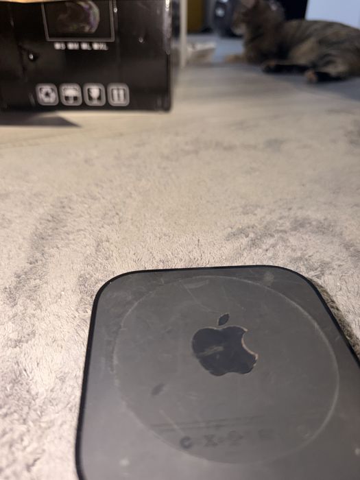 Apple TV + telecomanda originala