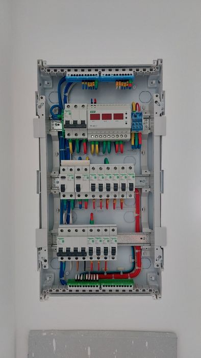 Электрик. Электромонтажные работы