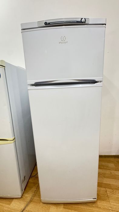 Холодильники 2 штуки