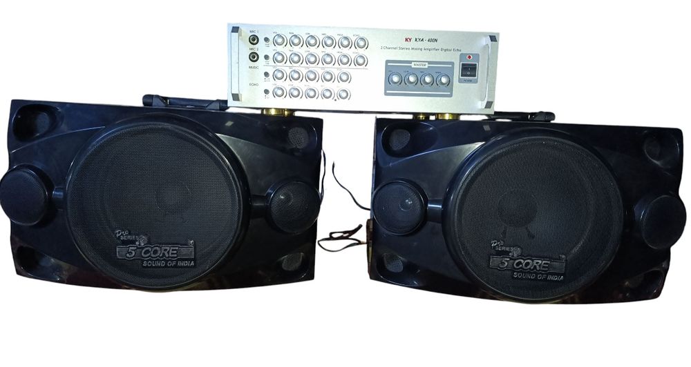 Комплект для Караоке колонки и усилитель mad in  Корея, сост. хорошее