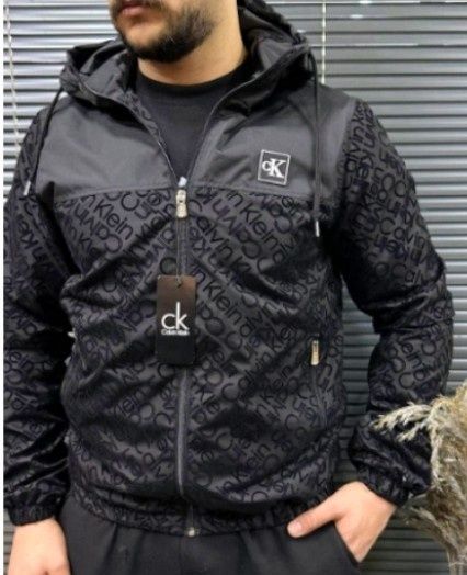 Яке Calvin Klein черно