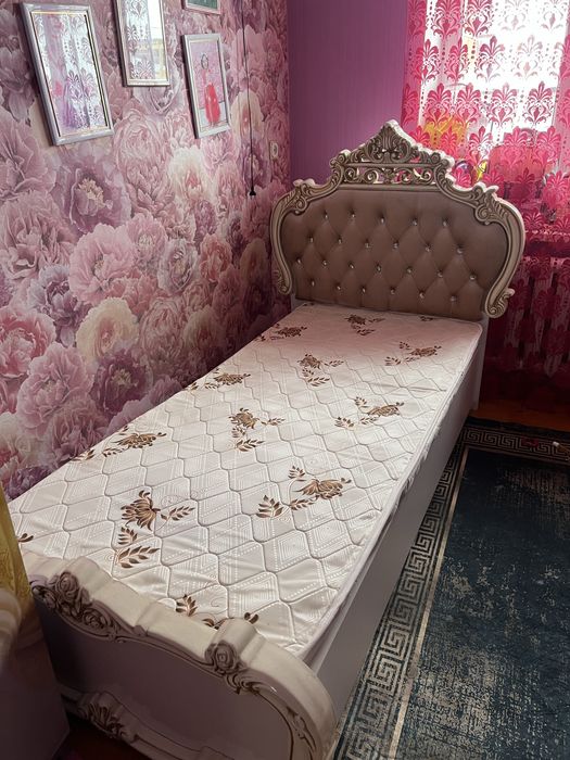 Односпальные кровать для мальчика и девочки