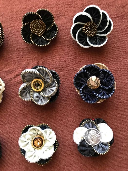 Ръчно изработени дамски брошки