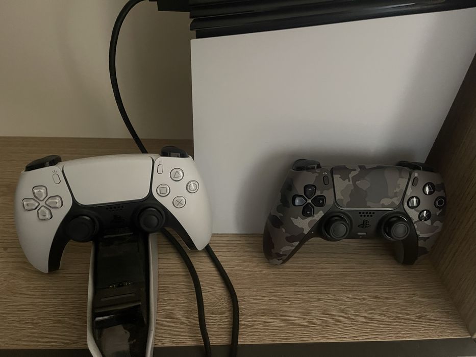 Playstation 5 Pro с гаранция