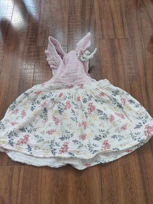 Продам на девочку вещи