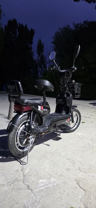 Продам Электроскутер Gicin SK 8