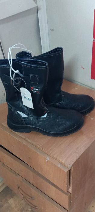 Продам спецодежды
