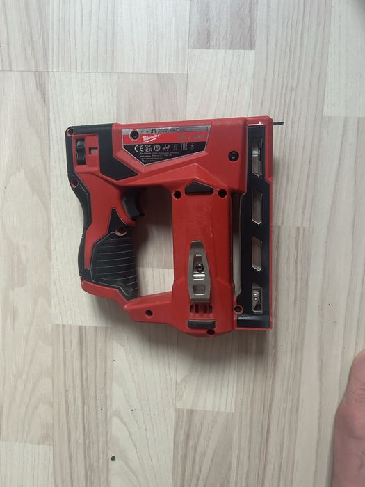 Capsator Milwaukee M12 BST