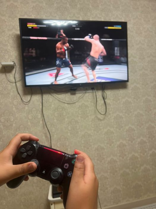 Продаётся Ps 4 500г