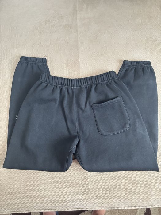 Pantaloni essentials