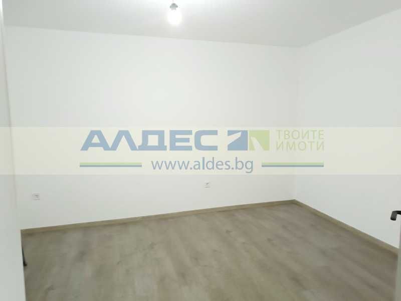 Дава се под наем Тристаен апартамент в София, Люлин 10 - 85 кв.м за 499.8 € - Снимка #5