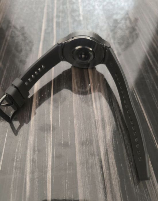 Продам часы HUAWEI WATCH GT 2 PRO-FBD в идеальном состояние !