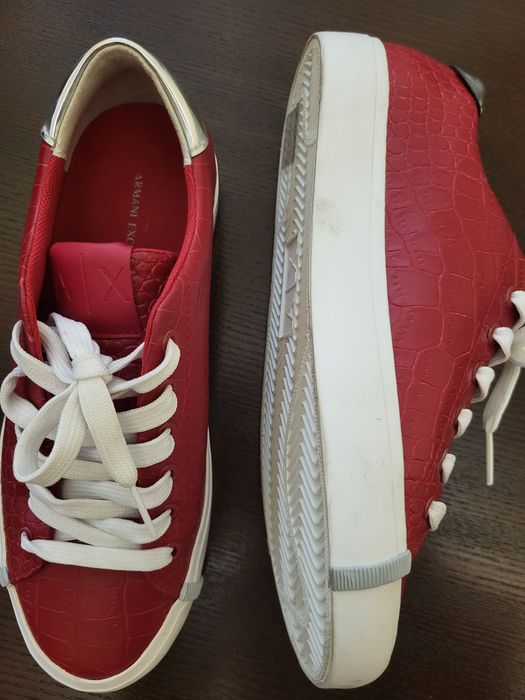 Продам кеды новые