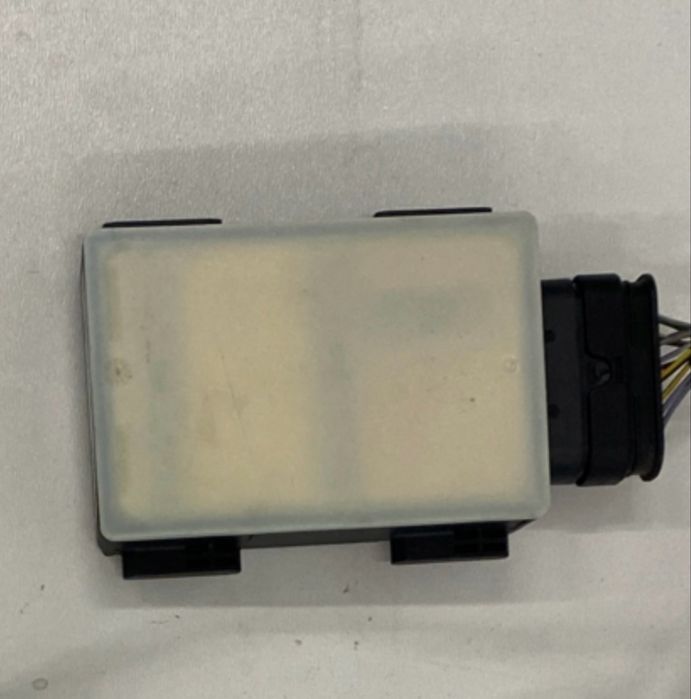 Радар сензор БМВ  броня / Radar Senzor BMW F90 G01 G02 G11 G30 G32 G05 G06  6885755