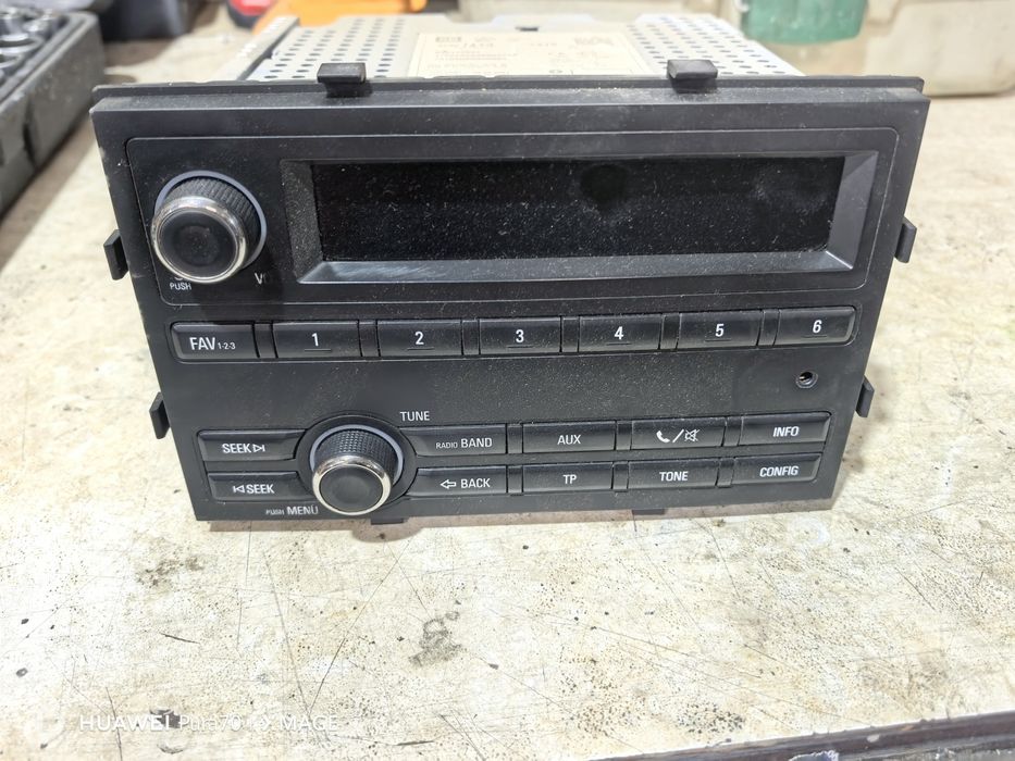 Продам магнитолы штатные