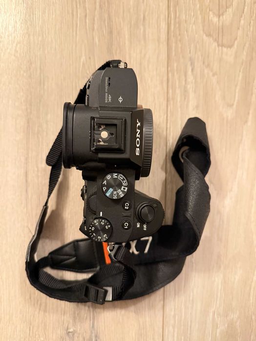 Vând aparat foto Sony a7III