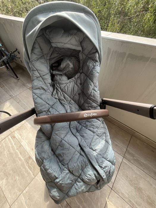 Cybex Balios S Lux + дъждобран + чувал