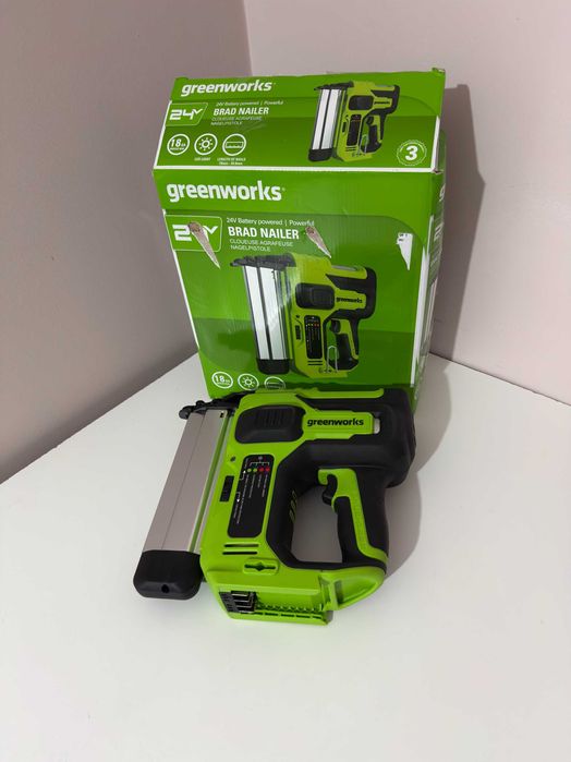 Masina / pistolde batut cuie cu acumulator 24V Greenworks GD24BN