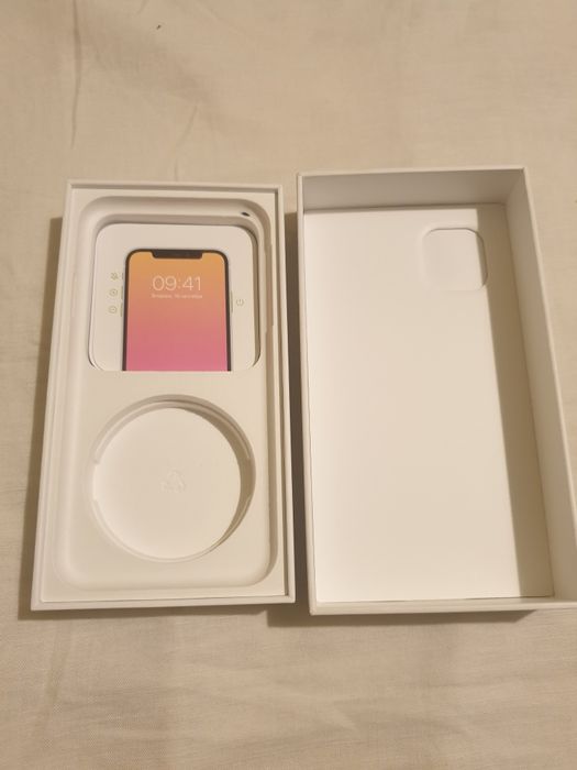 cutii iphone 13 și 16 și 11