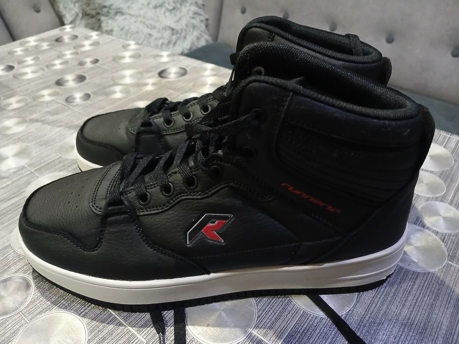 Дамски зимни обувки runners