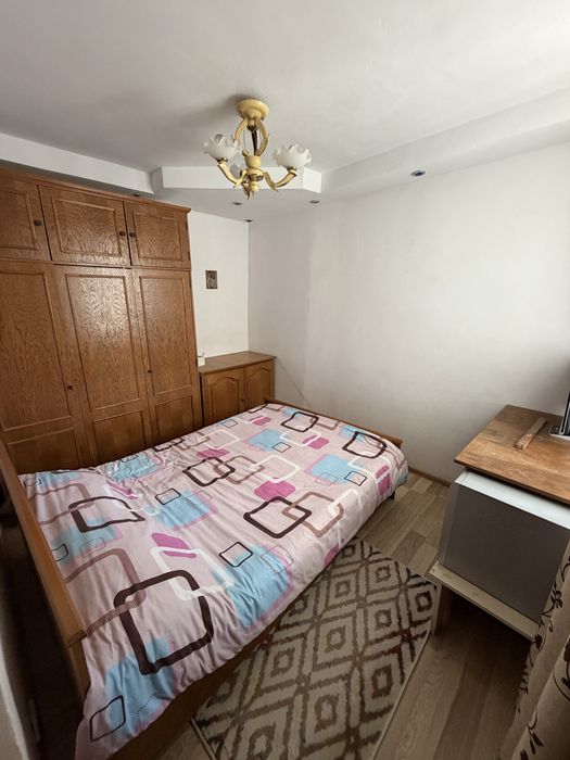 Apartament 3 camere de vânzare, 70,5 mp