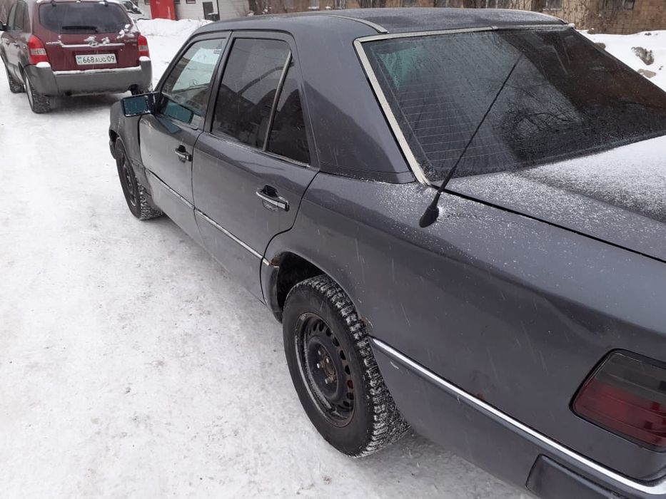 Продам машину мер 124