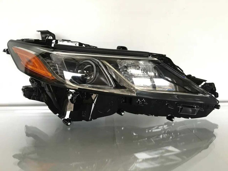 Фара передний Тойота Камри / Toyota Camry 75 USA