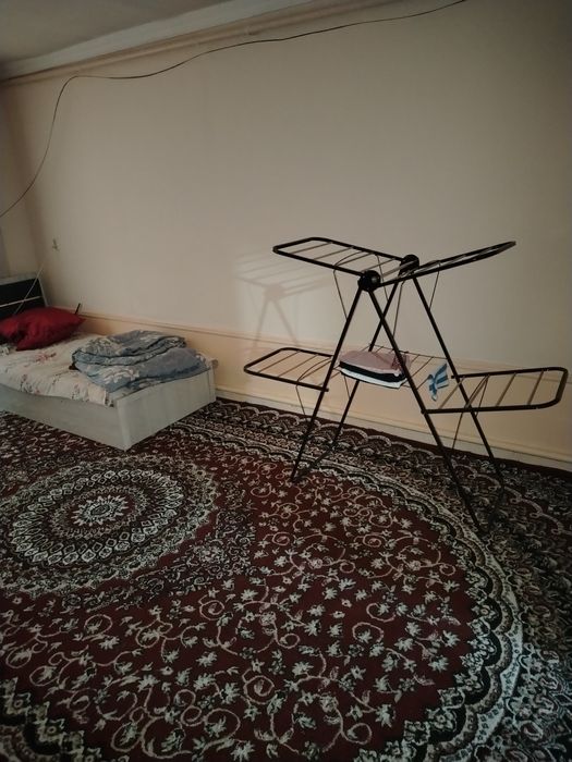 Ozimizzi uy sotiladi dokumentlari joyda muamo yoq suv gaz svet bor keb