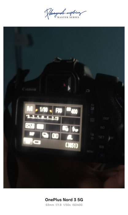 Canon Eos 1200D.