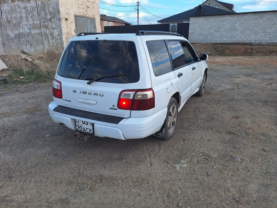 Субару форестер .