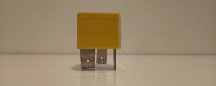 Releu  90226846 Opel Vectra C