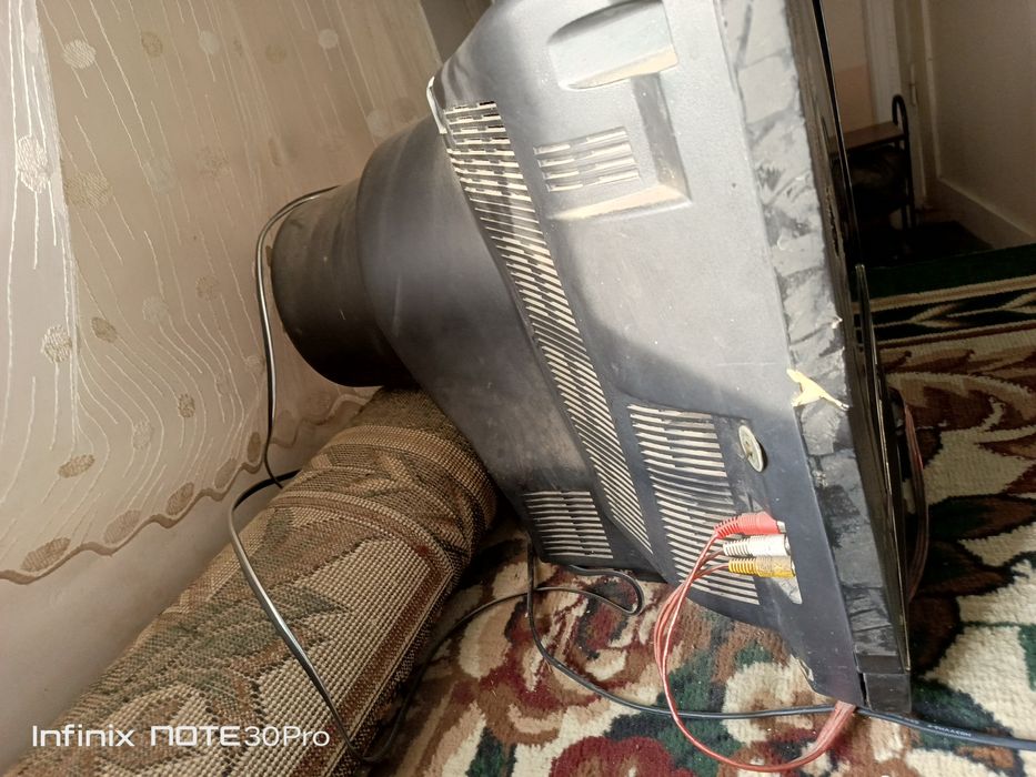 Televizor sotiladi LG