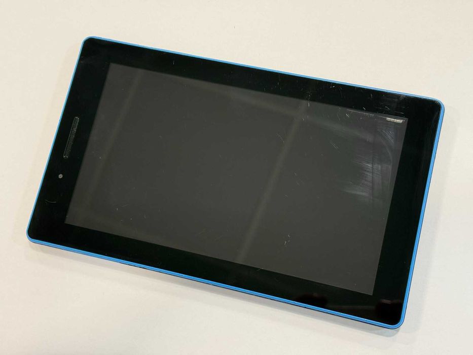 Таблет Lenovo TB-3710i