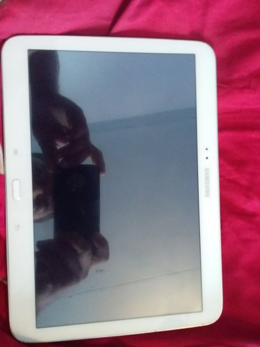 Планшет Самсунг сотилади