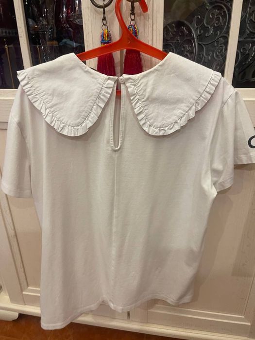 Футболки размер Л . В хорошем состоянии .