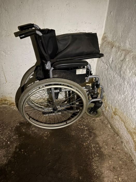 Инвалидная коляска