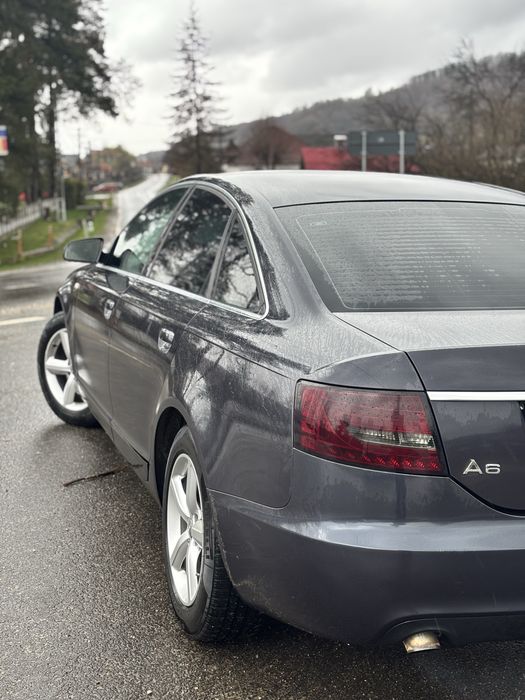 AUDI A6 2.0   Vând  sau Schimb cu 7 locuri