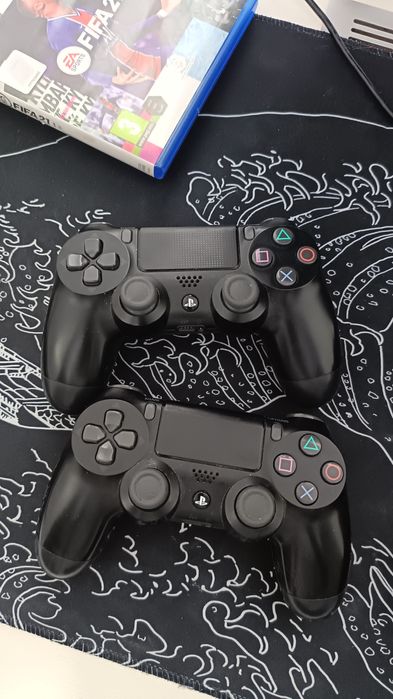 Продам пс 4 про + 2 DualShock 4 + 2 диска с играми