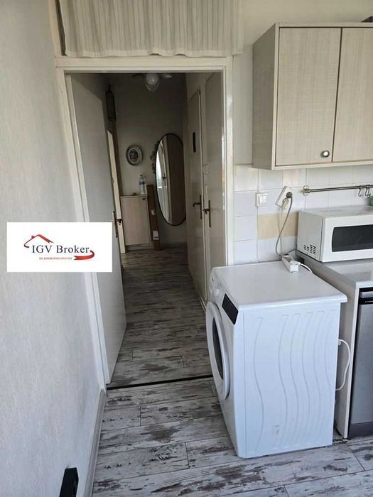 Тристаен апартамент в жк Стрелбище