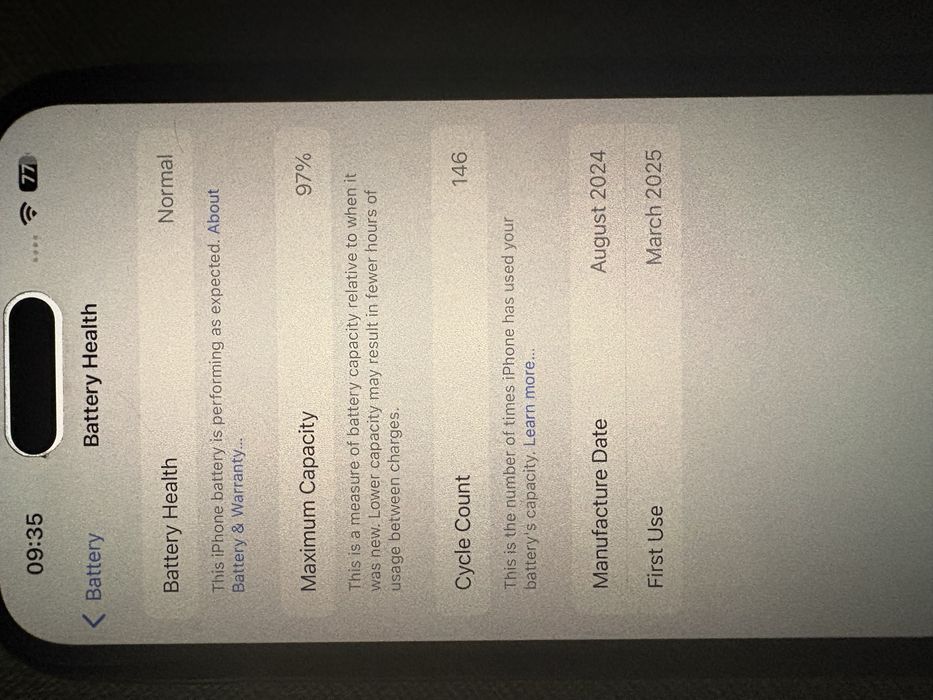 Vand iPhone 15 Plus Negru - 97% bateria