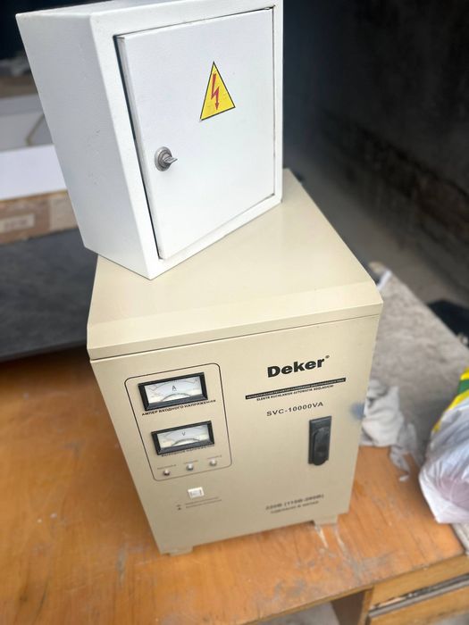 Stablizator 10000va DEKER