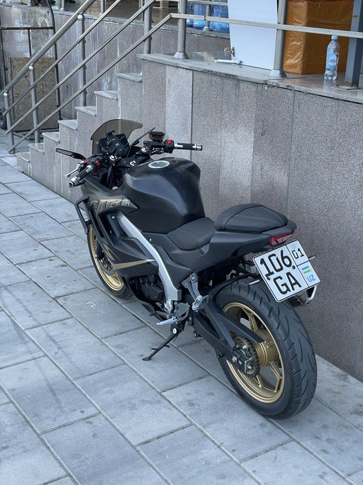 Мотоцикл ducassu (ducati) 300сс