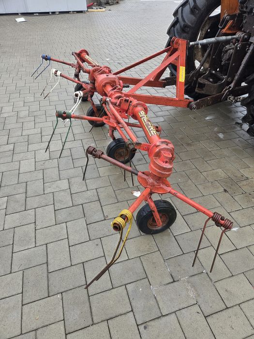 Grebla de împrăștiat fanu