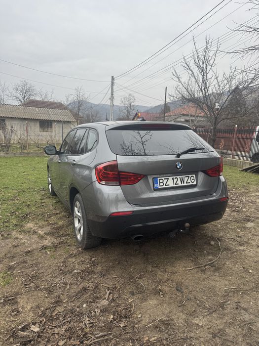 BMW X1 sDRIVE 2.0 diesel 177cp, automat, trapa, clima, scaune incalzit