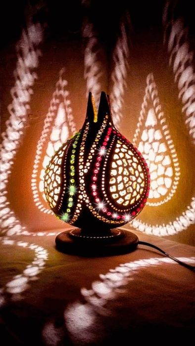 Светильник из декоративной тыквы