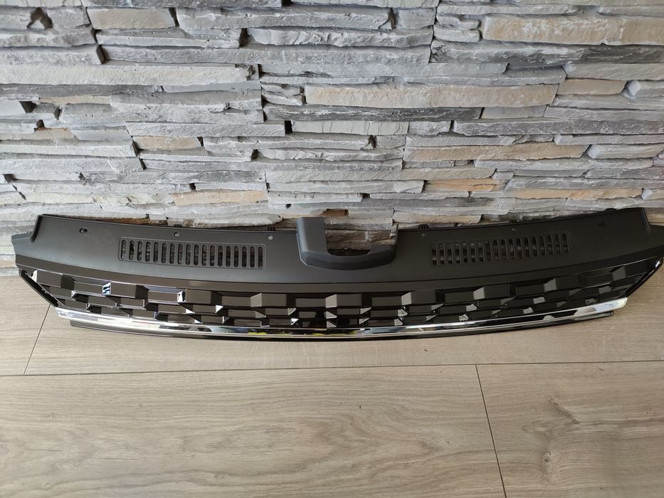 Grila Centrala Fagure VW Golf 7.5 VII Facelift (2017+) GTI Look Crom