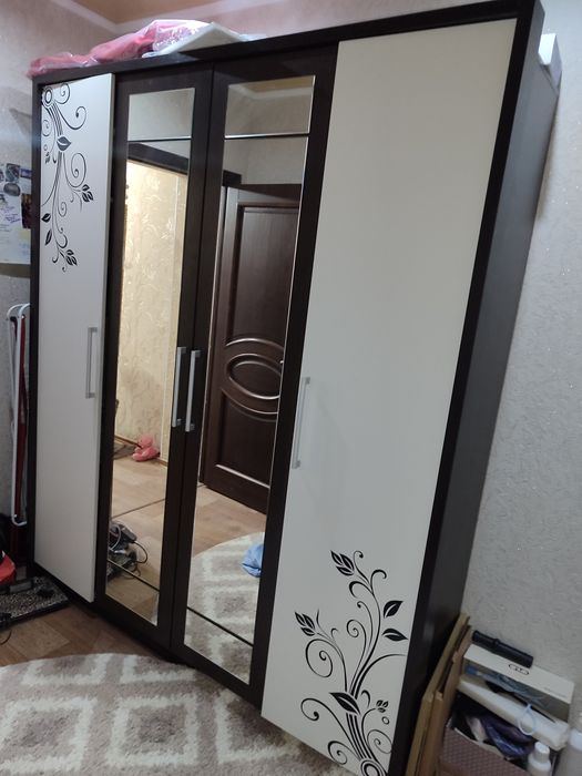 Продам шкаф и кровать