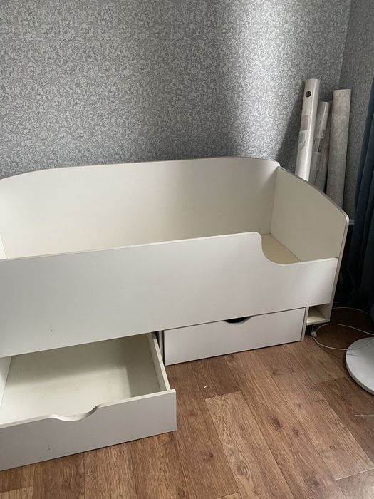 Детская мебель.Кровать.Манеж.