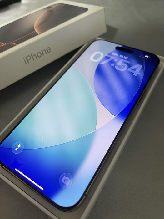 Iphone 16 pro max gold